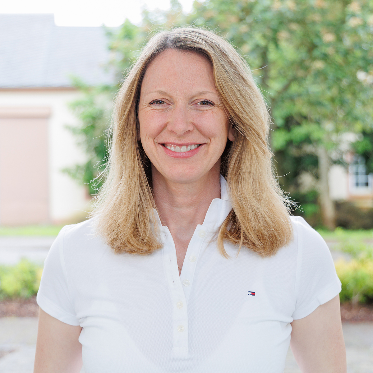 Zahnarztpraxis René Maraite - Teammitglied Tess Huener