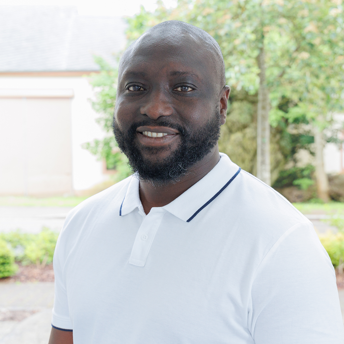 Zahnarztpraxis René Maraite - Teammitglied Becaye Toure